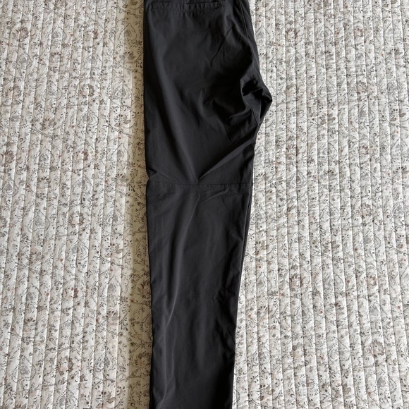 Lululemon Men’s 32 Pant (Slim Fit) - Picture 4 of 4